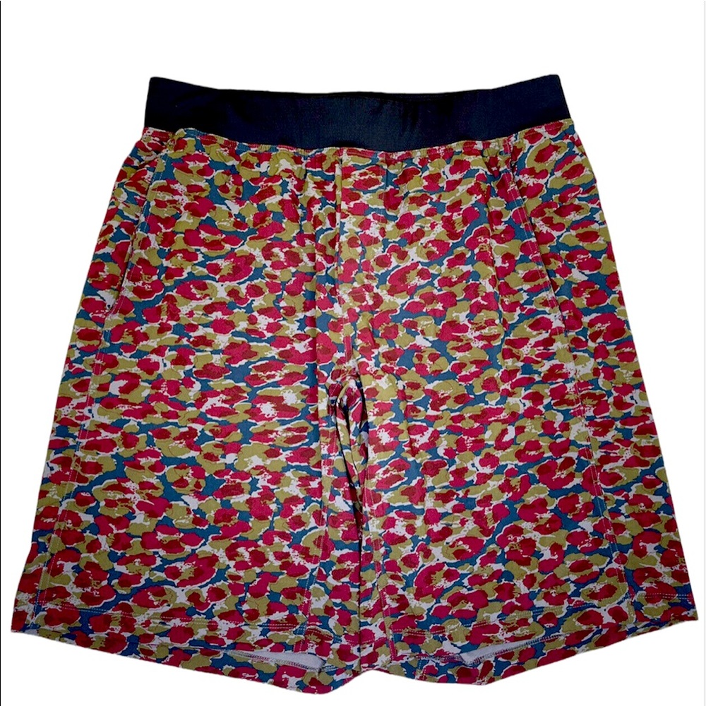Men's Lululemon Core Shorts Linerless Mini Urban Leopard Slate Multi